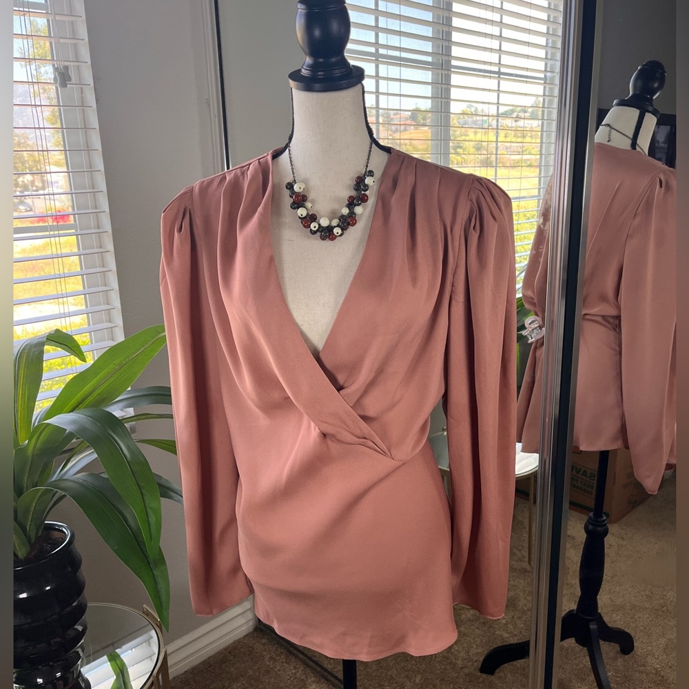 Express Blush Pink Blouse Size XL V Neck Puffed Sleeves NWT